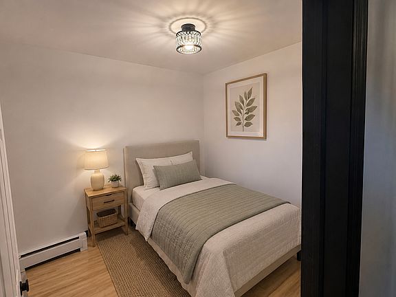 4th image of 106 Lincoln St Floor 2