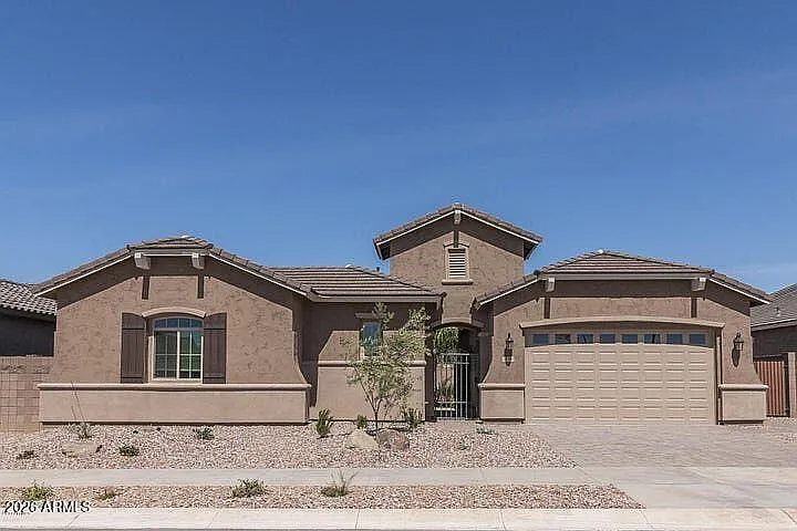 4 bed, 4.5 bath, 2725 sqft, $2,920 — Photo 1