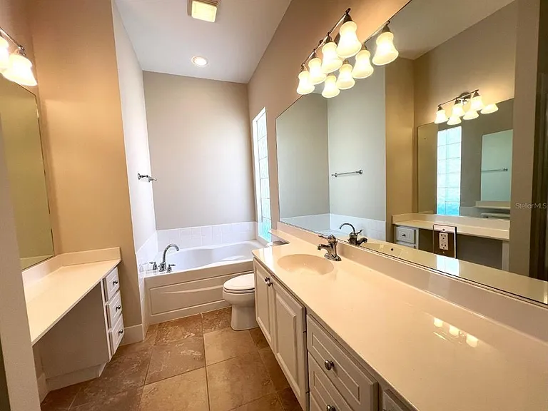 5746 Benevento Dr — Photo 13