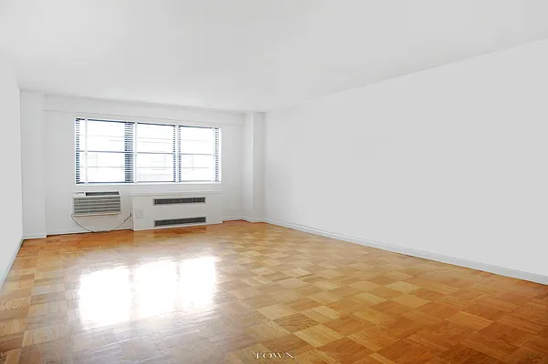 Rented by Town Residential | media 16