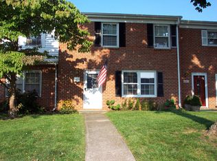 6033 Village Ln, Roanoke, VA 24019