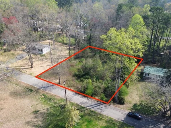 294 Helms Dr, Powder Springs, GA 30127