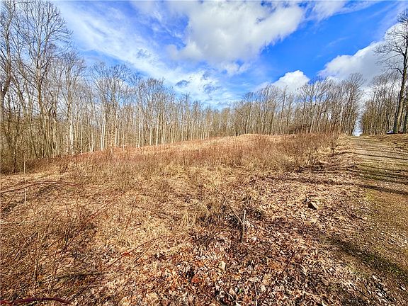 3rd image of 159 Cedar Rd