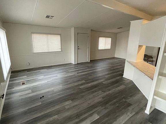 2nd image of 1638 Bluebonnet Blvd