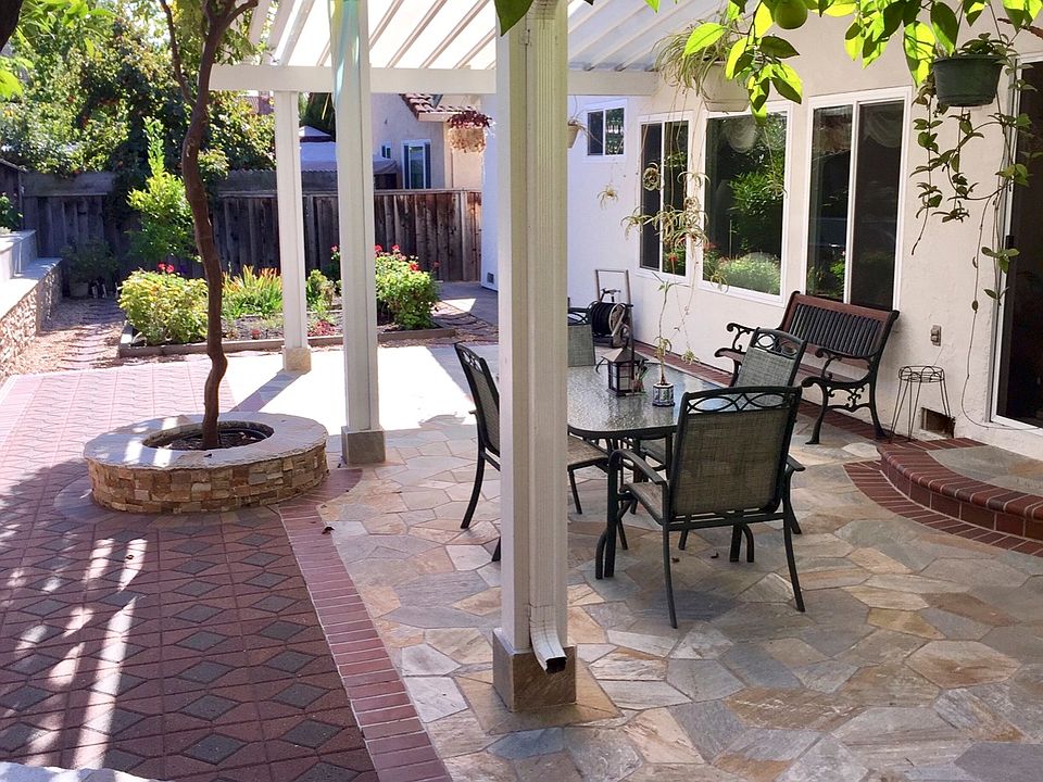 2nd image of 1296 Knollview Dr