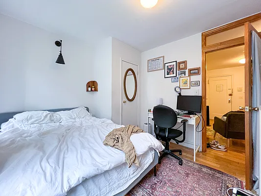 Rented by Compass | media 19