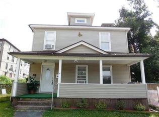 4 1/2 Sturgis St, Worcester, MA 01605