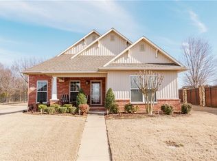 33 Stonegate Ct, Fort Smith, AR 72916