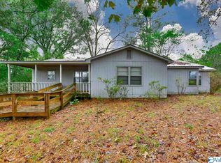 26 Watkins Ln, Somerville, AL 35670