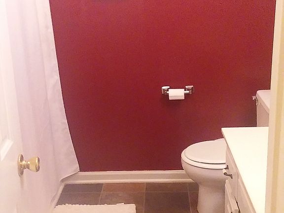 2nd image of 2915 Clifton Dr