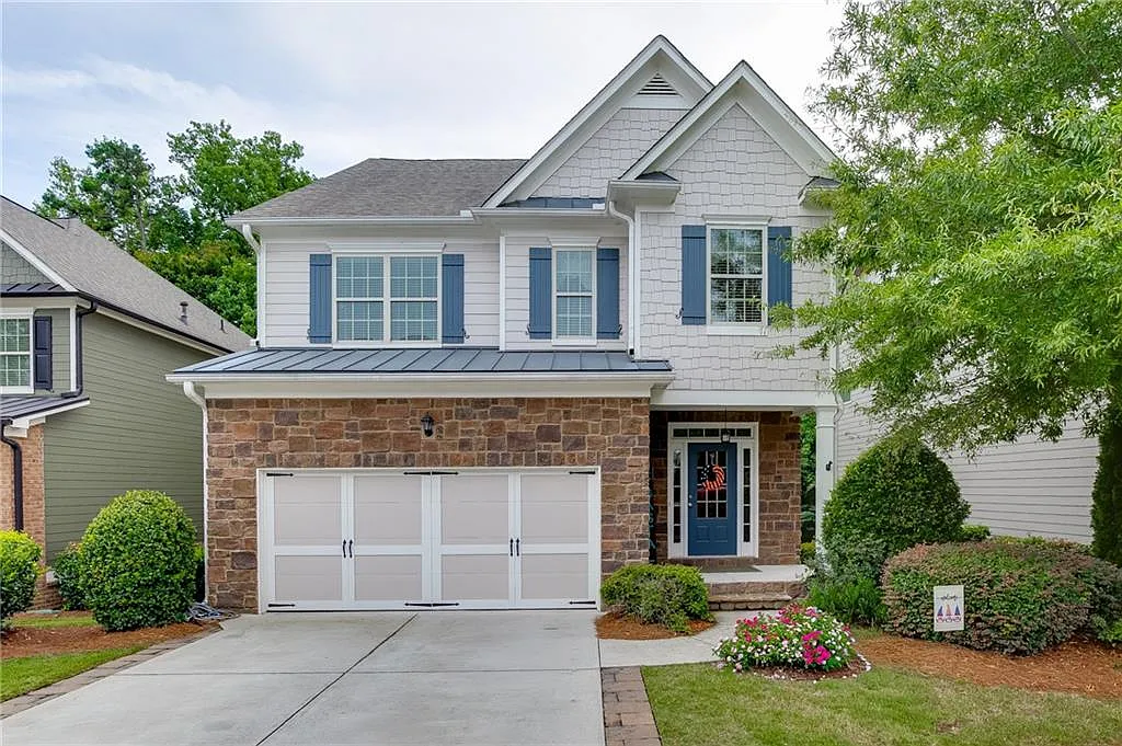 4 bed, 3.5 bath, 2900 sqft, $2,800 — Photo 1