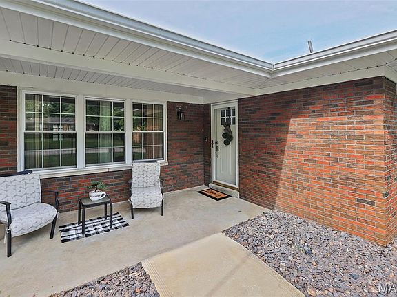 5th image of 15 Hollandia Dr