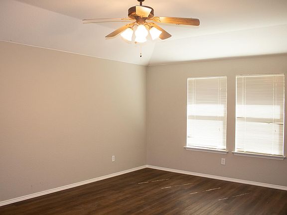 5th image of 111 N Misty Dawn Dr
