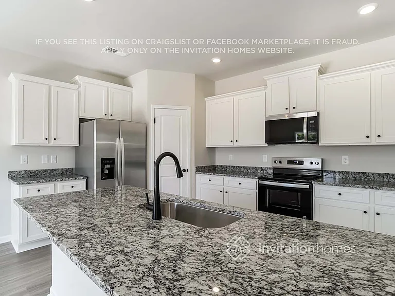 3347 Fox Hall Dr — Photo 6