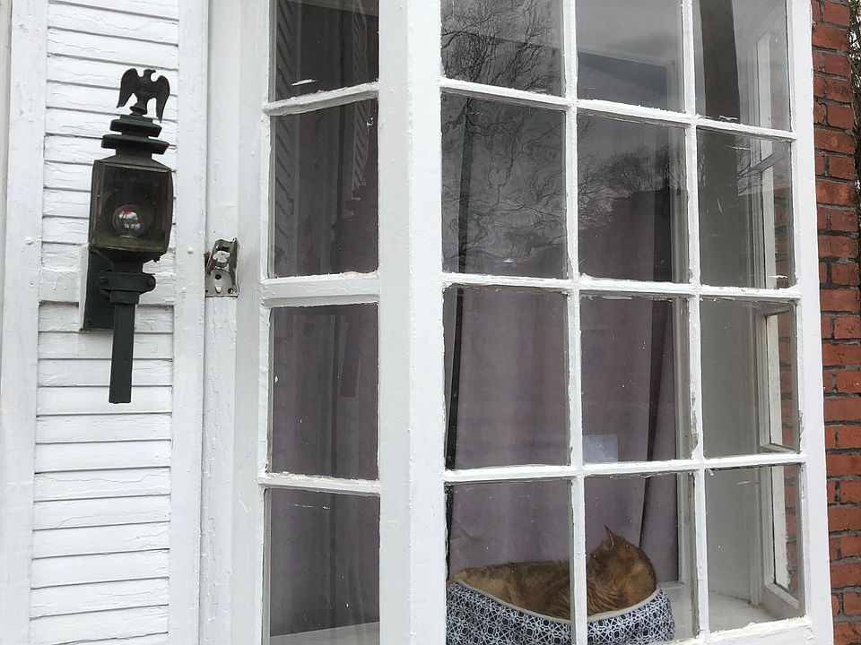 This was originally a bakers window for displaying baked goods