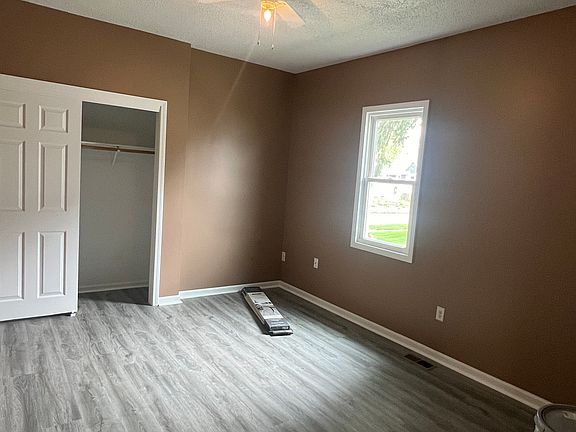 5th image of 2570 Camden Ave