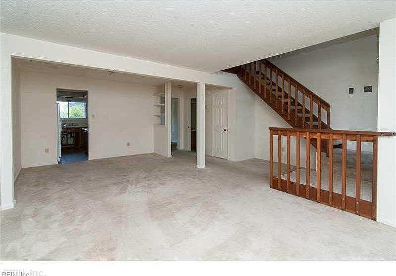 1st image of 738 Quesnel Dr