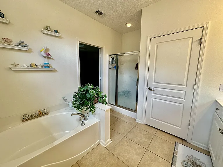 114 Landing Ln — Photo 18