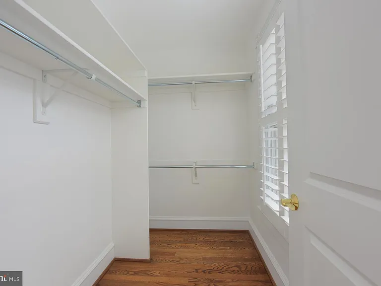 720 Potomac St — Photo 30