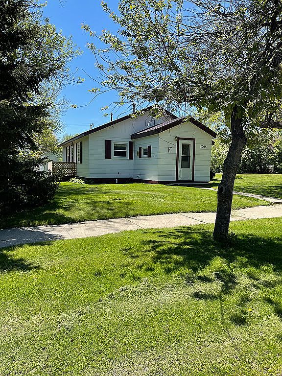 1005 6th St, Britton, SD 57430 Zillow