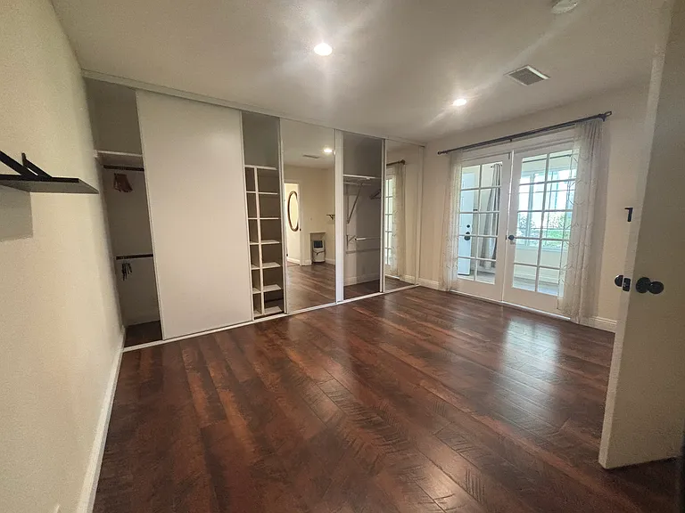 2404 Manzana Way — Photo 10