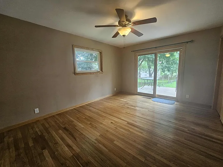 4009 Lor Ron Ave — Photo 5