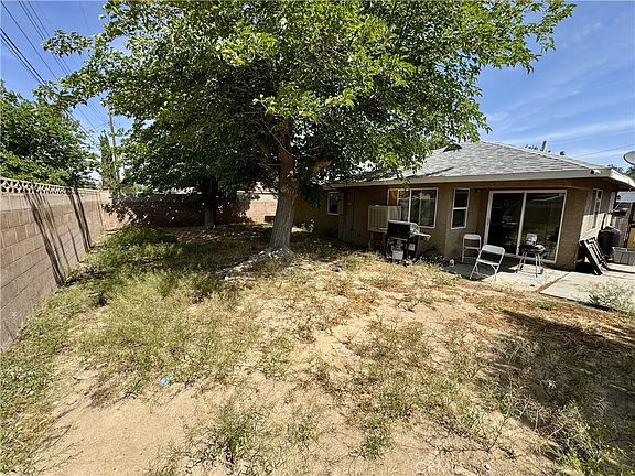 3rd image of 1368 Indian Sage Rd