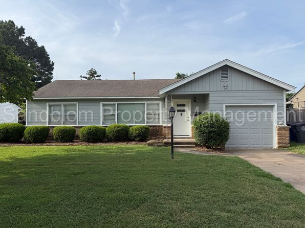 4624 E 24th Pl