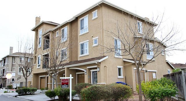 1st image of 512 Tower Hill Ave