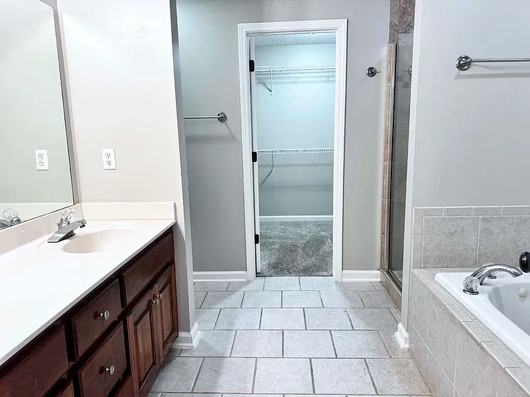 603 Aberdeene Ct — Photo 12