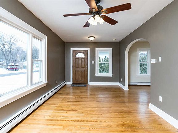 5th image of 5 Woodruff Dr