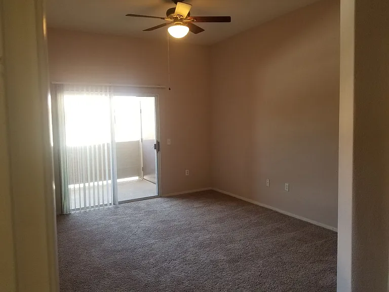 10245 S Maryland Pkwy #2186 — Photo 8