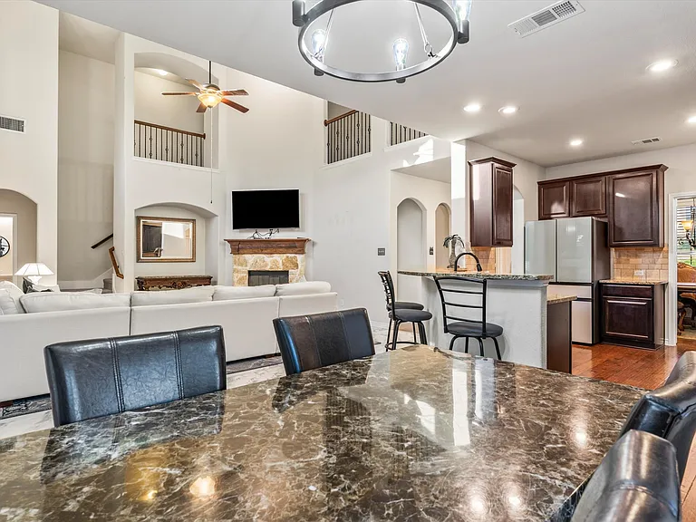 5733 Coleto Creek Cir — Photo 8