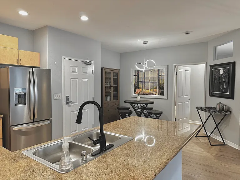 1501 Front St #533 — Photo 6
