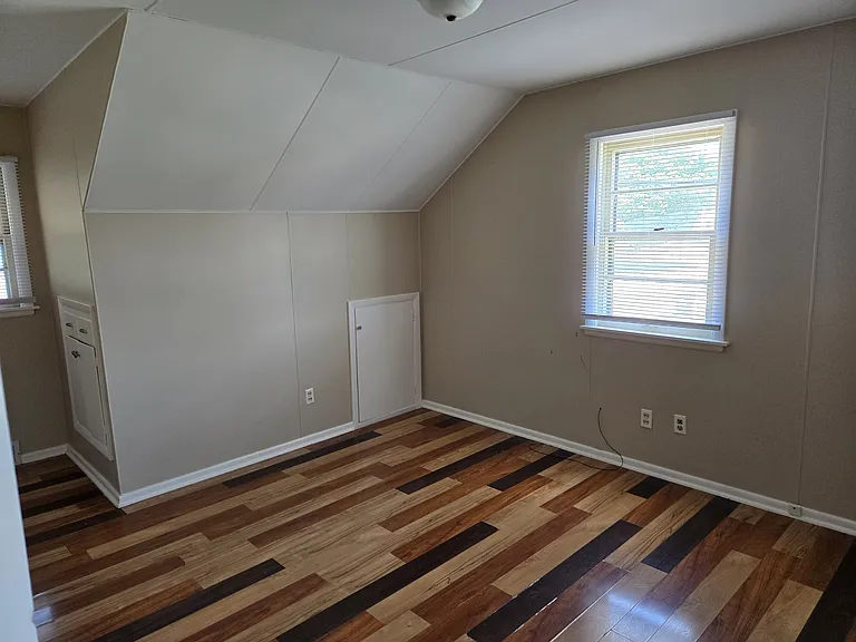 311 S Fredrick St — Photo 3