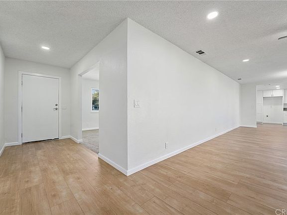 5th image of 16311 Coolwater Ave