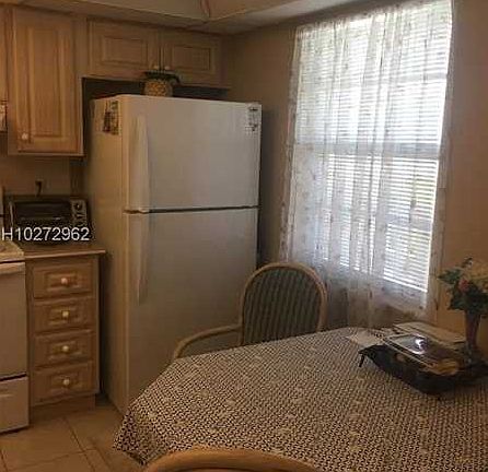 2nd image of 111 SE 3rd Ave APT 501