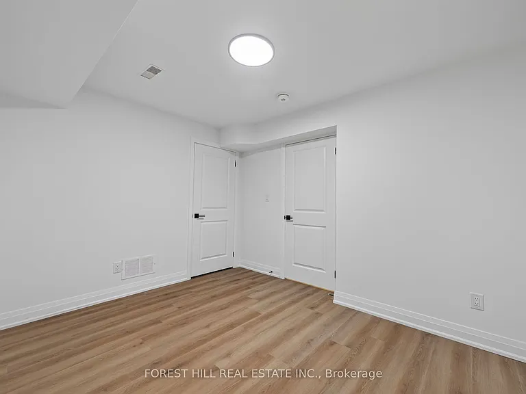 221 Churchill Ave #R — Photo 47