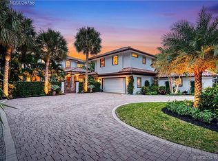 1051 SE Riverside Dr, Stuart, FL 34996