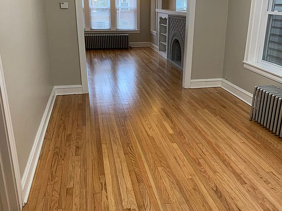 2nd image of 3830 N Paulina St #1