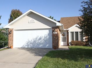 5301 Marigold Ct, Lincoln, NE 68521