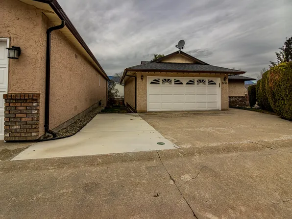 2455 5th Ave NE, Salmon Arm, BC V1E 1Y9