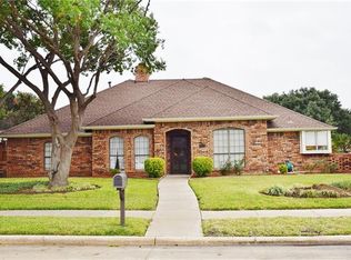 204 Finch Ln, Coppell, TX 75019