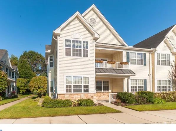 49 Pelican Pl #49, Thorofare, NJ 08086