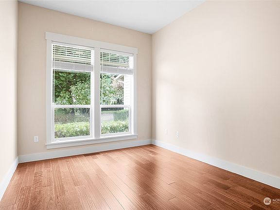 5th image of 5844 Ashbourne Lane SE