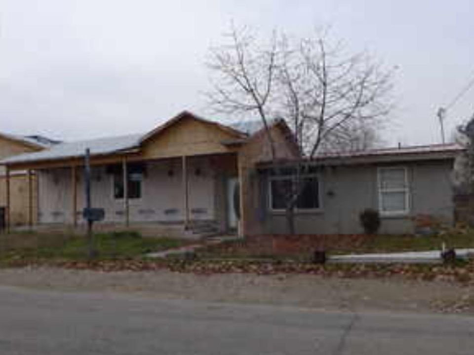 1st image of 316 E 39th St