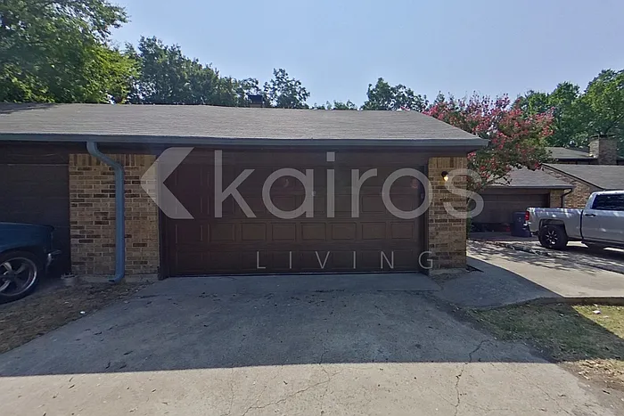 2146 Woodnote Ln — Photo 16