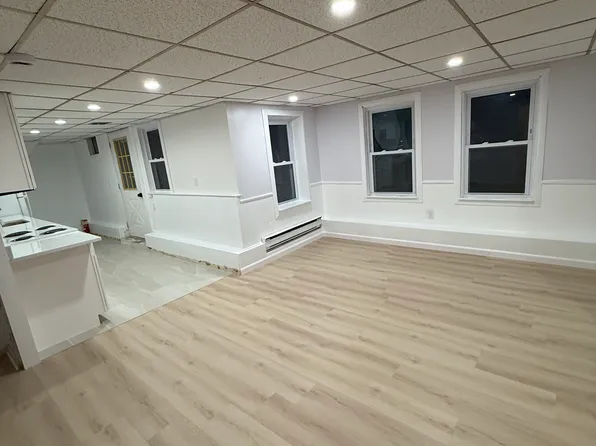 40 Village St #2, Reading, MA 01867