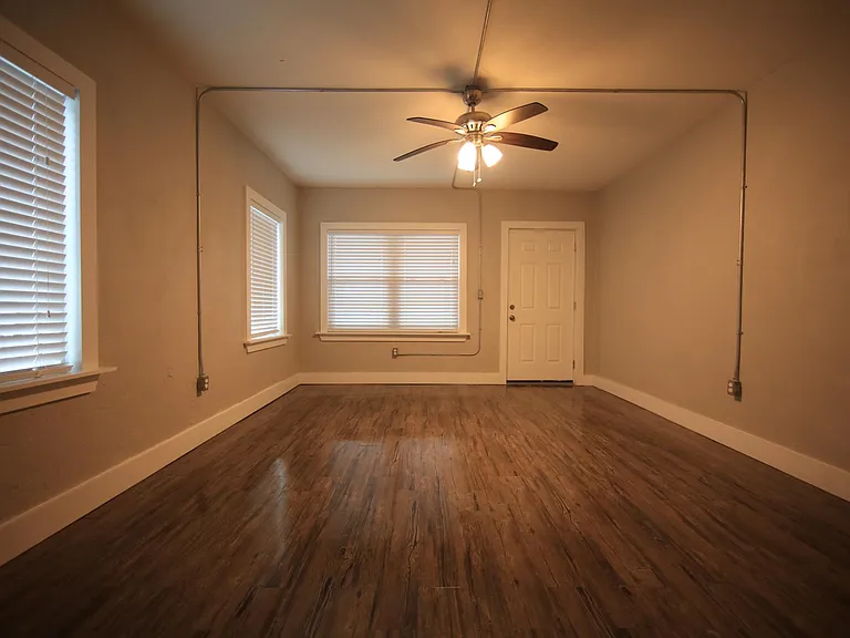 304 Palo Alto St #1 — Photo 7