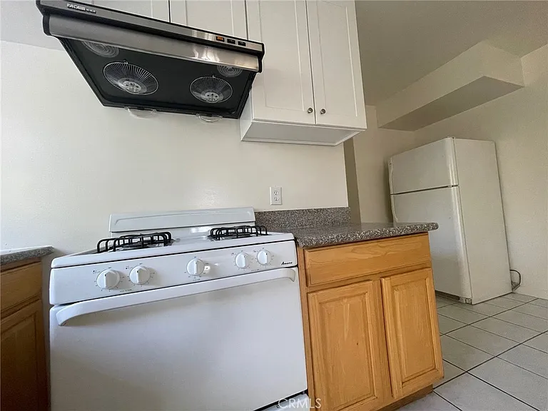 1427 S Chapel Ave #2 — Photo 7